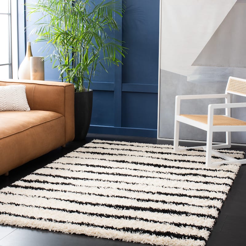 SAFAVIEH Venus Shag Moeidur 1.75-inch Thick Rug - Ivory/Black - 5' 3" x 7' 6"