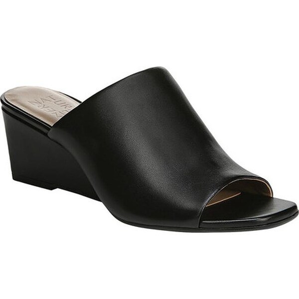 Naturalizer zaya wedge online leather sandals