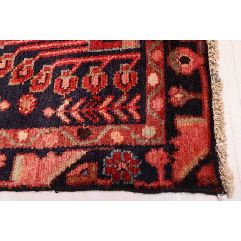 ECARPETGALLERY Hand-knotted Andelz Black Wool Rug - 4'2 x 6'5