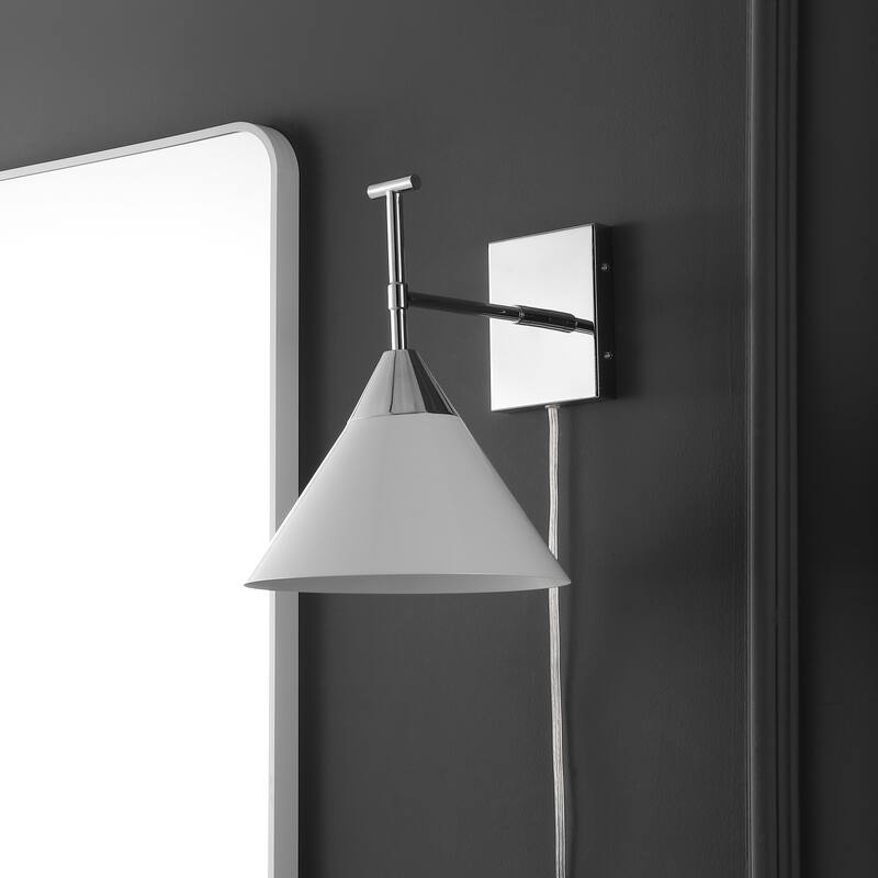 SAFAVIEH Carline 13-inch Plug-In Wall Sconce with LED Bulb - 9.5 In. W x 12.5 D In. x 12 In. H - 10Wx13Dx12H