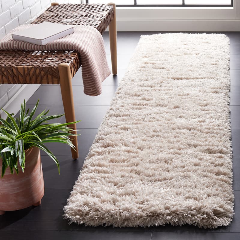 SAFAVIEH Flokati Shag Wynne 2.75-inch Thick Rug - 2'3" x 12' Runner - Beige