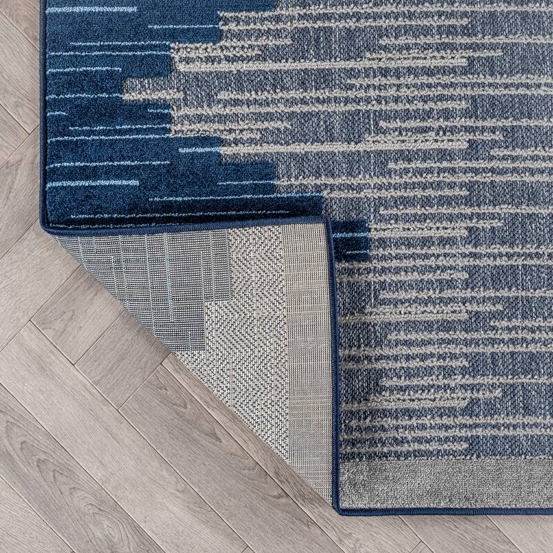 World Rug Gallery Indoor/Outdoor High-Low Textured Area Rug, Geometric Easy-Clean Patio Rug