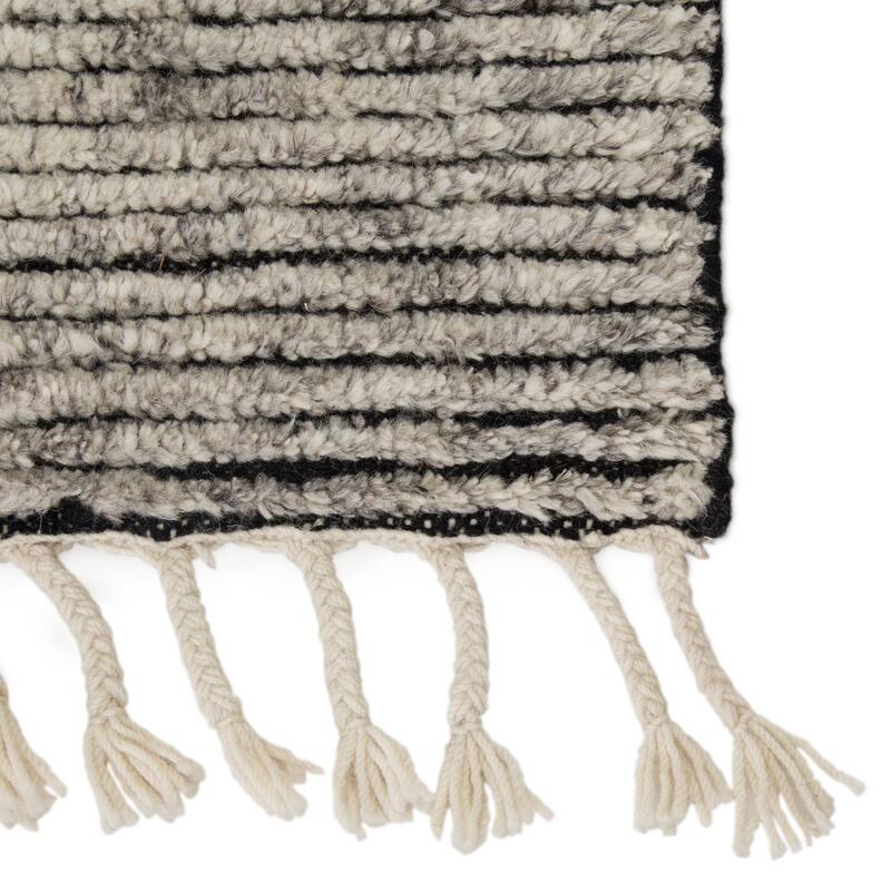 Shea Hand-Knotted Stripe White/ Gray Area Rug