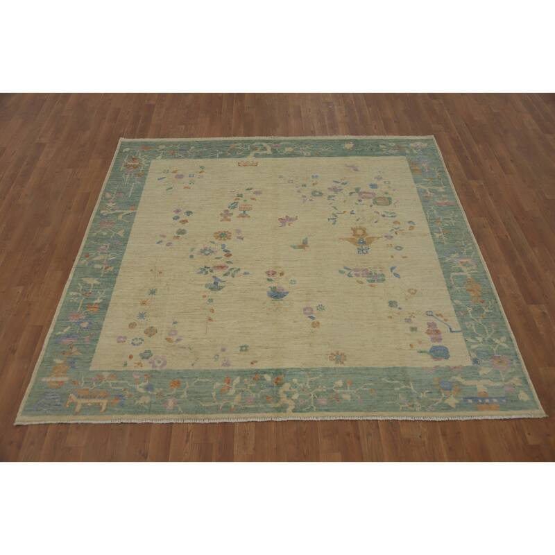 Hand Knotted Oriental 100% Wool Carpet Traditional Floral Beige & Ivories Art Deco Area Rug - 6' 9'' X 7' 1''