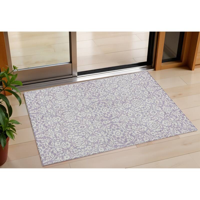 HomeRoots Damask Traditional Rectangle Outdoor Rug - 3' x 5'