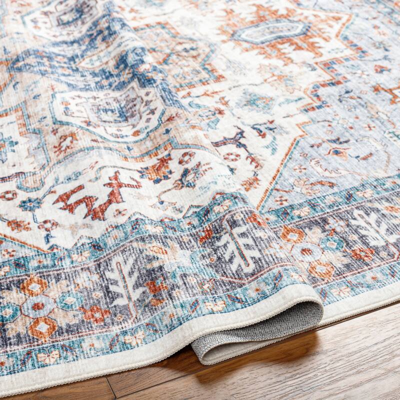 Syabira Machine Washable Traditional Area Rug