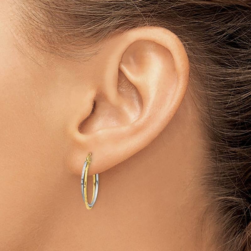Curata 14k Two-tone Diamond-cut Twisted 20mm Round Hoop Earrings