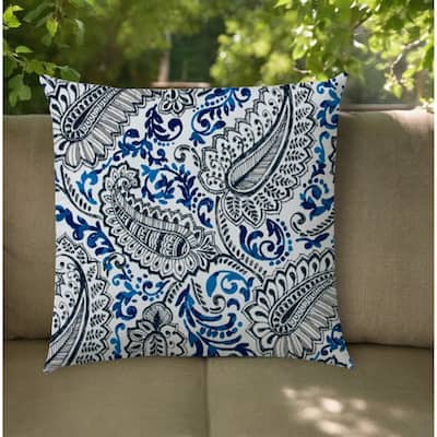 HomeRoots 20" Blue Gray and White Paisley Indoor Outdoor Throw Pillow Cover - 19.5' X '19.5' X '0.25
