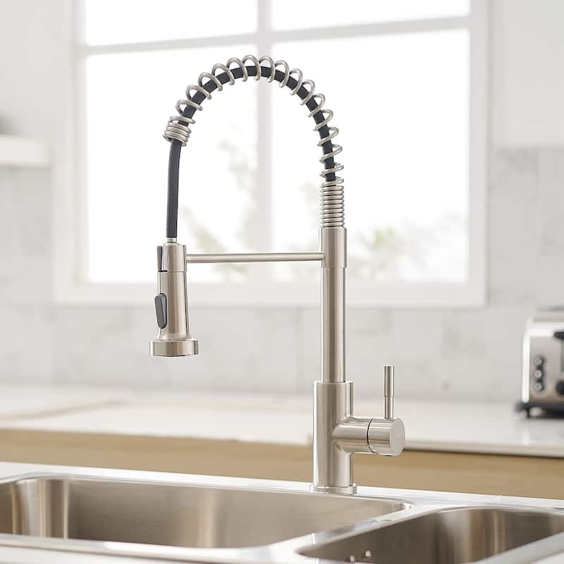 Modern Brushed Nickel Pull-out Single Handle Kitchen Faucet