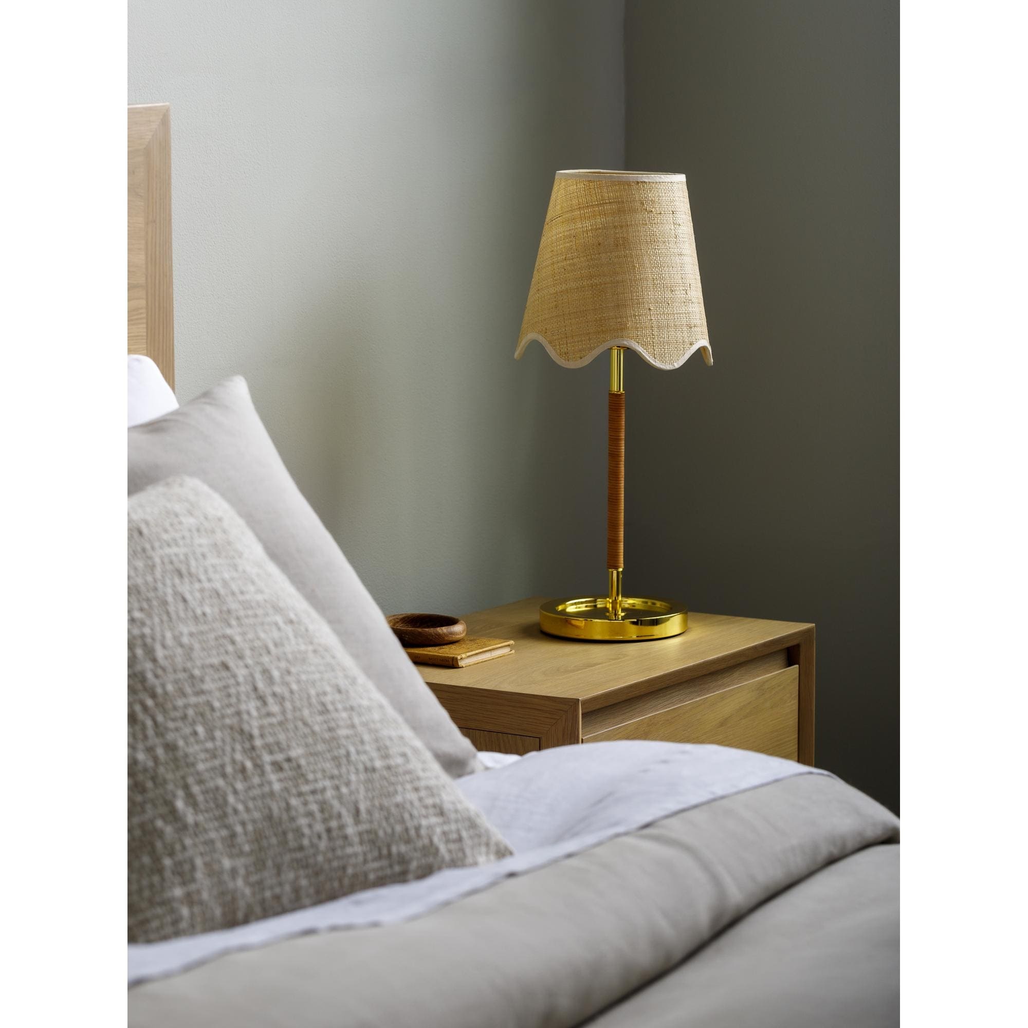 Contemporary bedroom table lamps hot sale