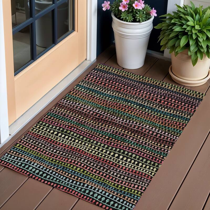 HomeRoots Striped Transitional Rectangle Outdoor Rug - 3' x 5'