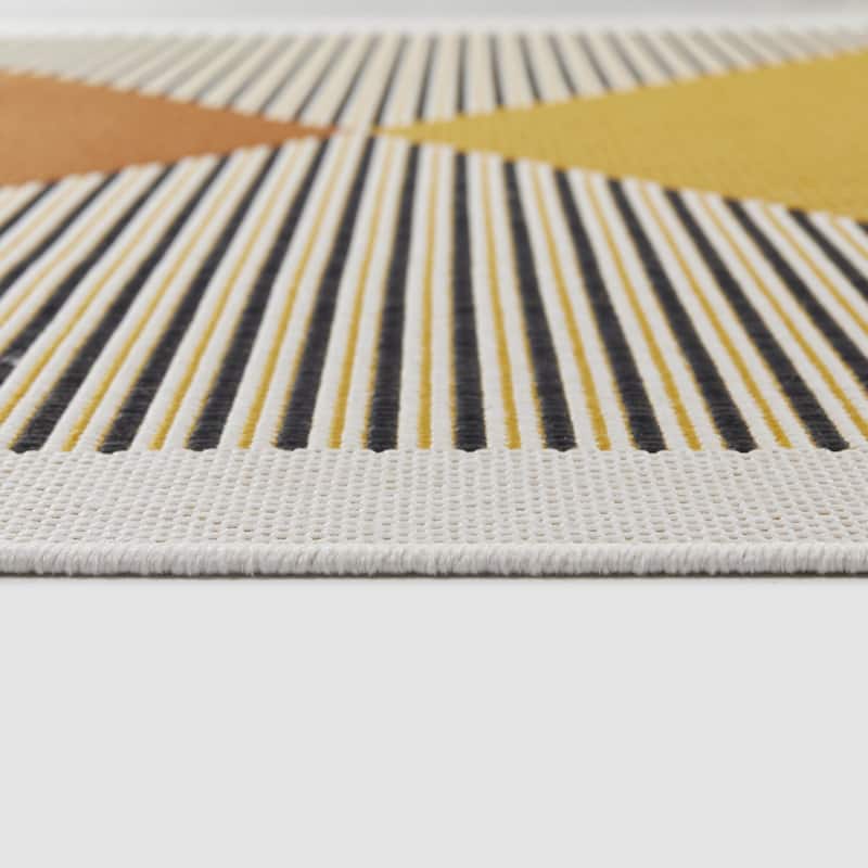 Helidon Modern Geometric Indoor/Outdoor Area Rug