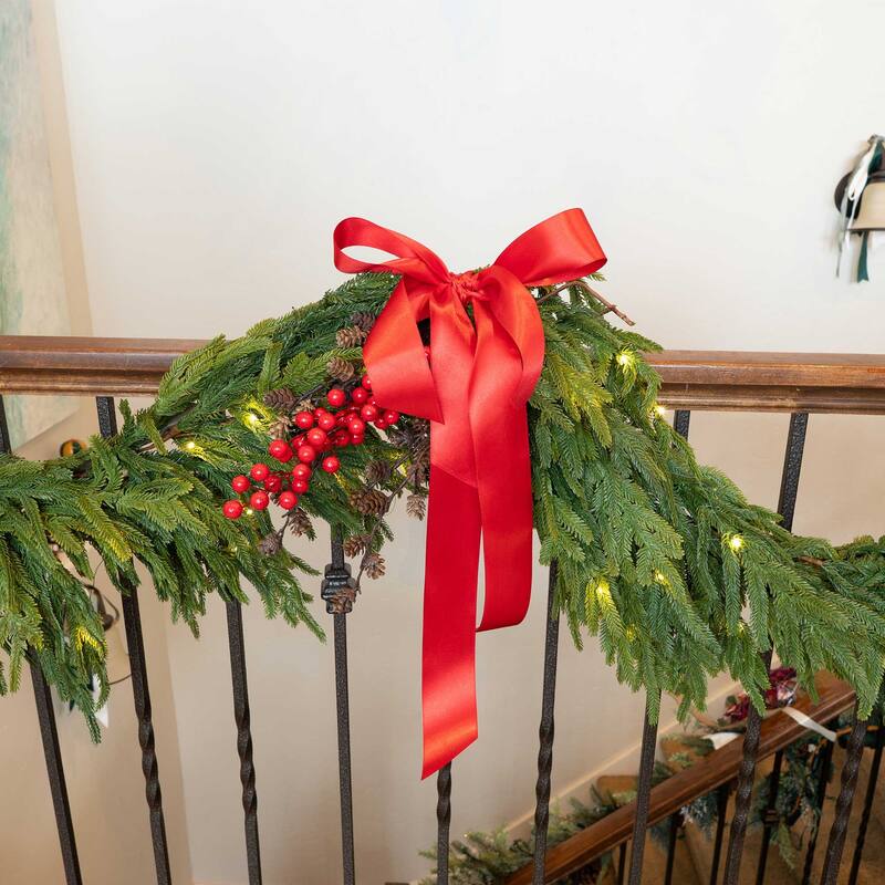 9 ft. Pre-Lit LED Garland - Norfolk - 108