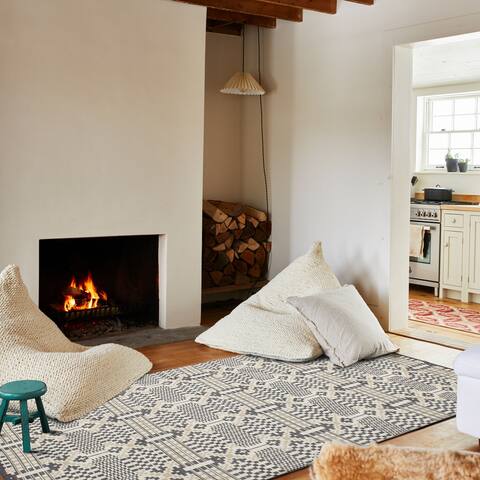 NuStory Porto Hand Loomed Contemporary Area Rug