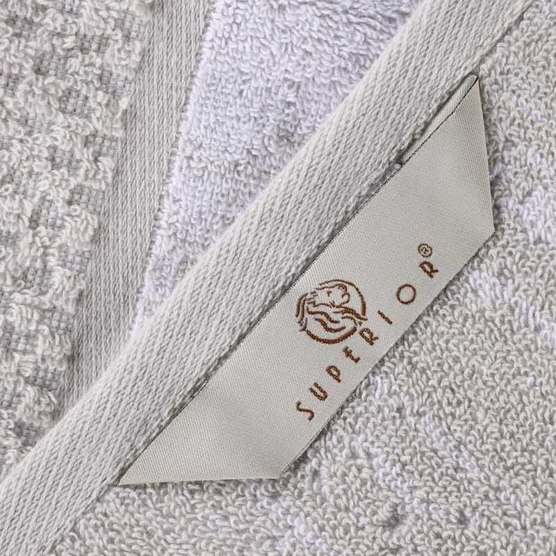 Superior Lodie Cotton Jacquard Solid and Two-Toned 9 Piece Towel Set