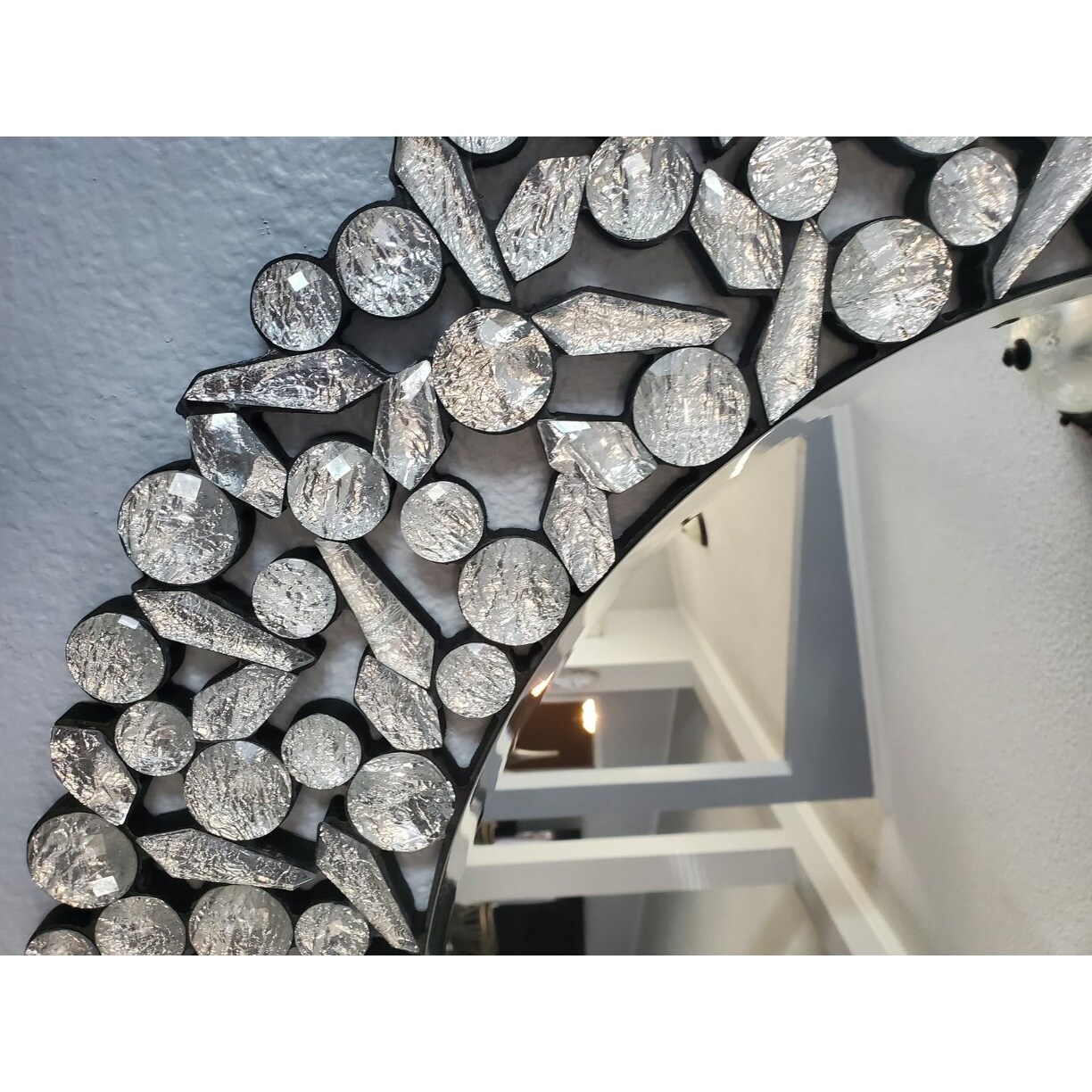 KOHROS-Modern-Round-Art-