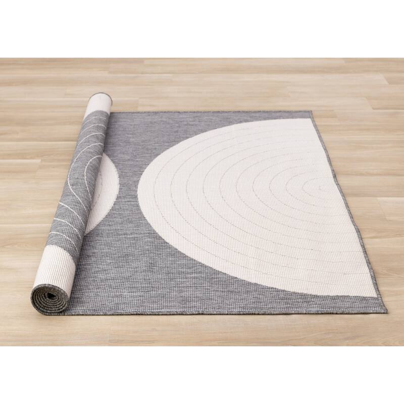 Grey White Double Arches Indoor/Outdoor Rug
