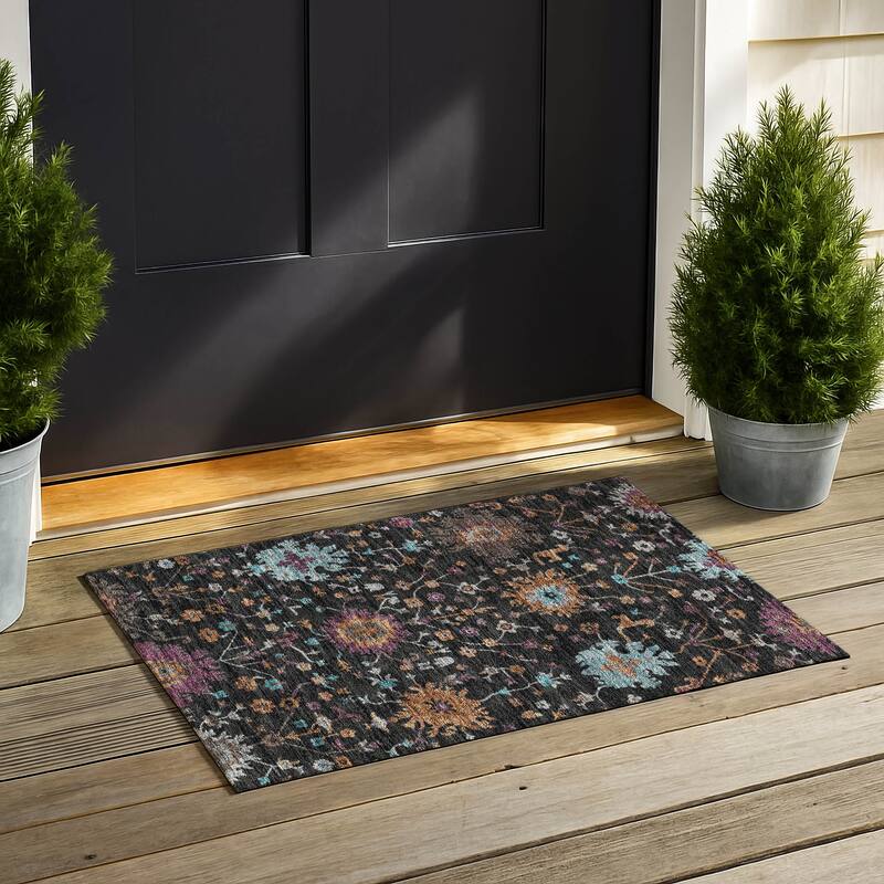 Machine Washable Indoor/ Outdoor Global Dillon Chantille Rug - Black - 1'8" x 2'6"