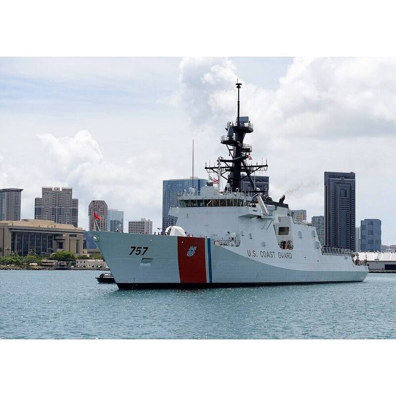 USCGC Midgett WMSL-757 30 Inches L Ship Model