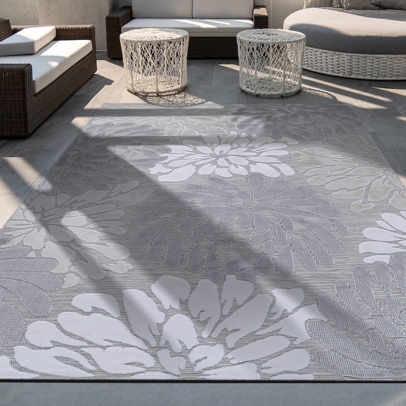VILLADECOR Floral Indoor Outdoor Area Rug Low High Pile Rugs For Patio - 10' x 14' - Beige / Gray