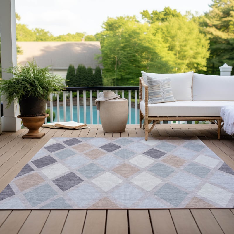 Machine Washable Indoor/ Outdoor Chantille Diamond Prism Rug