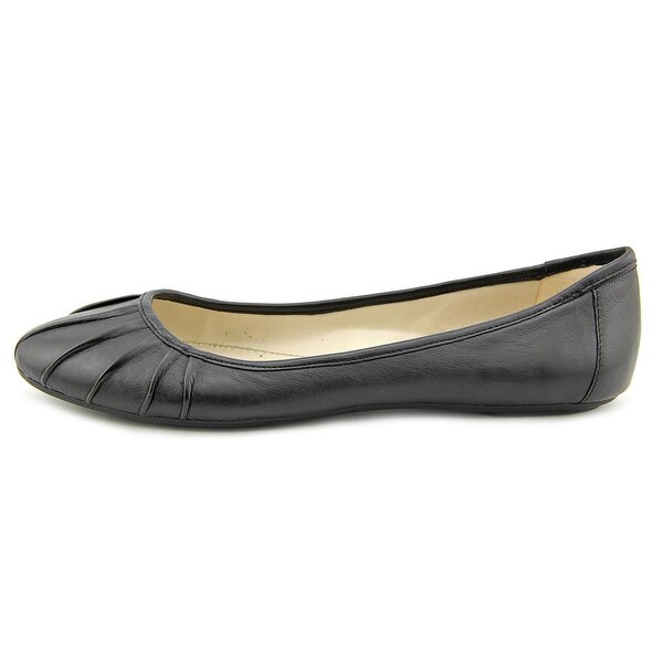 nine west blustery