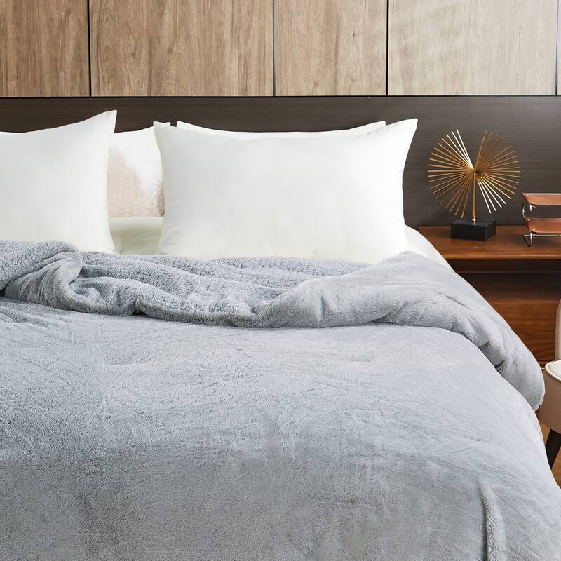 Home Soft Things Solid FauxFur Sherpa Bed blanket