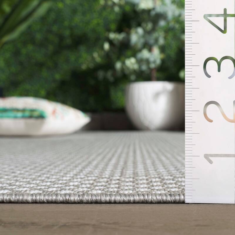 SAFAVIEH Terrace Gidda Indoor/Outdoor Washable Backyard Patio Rug