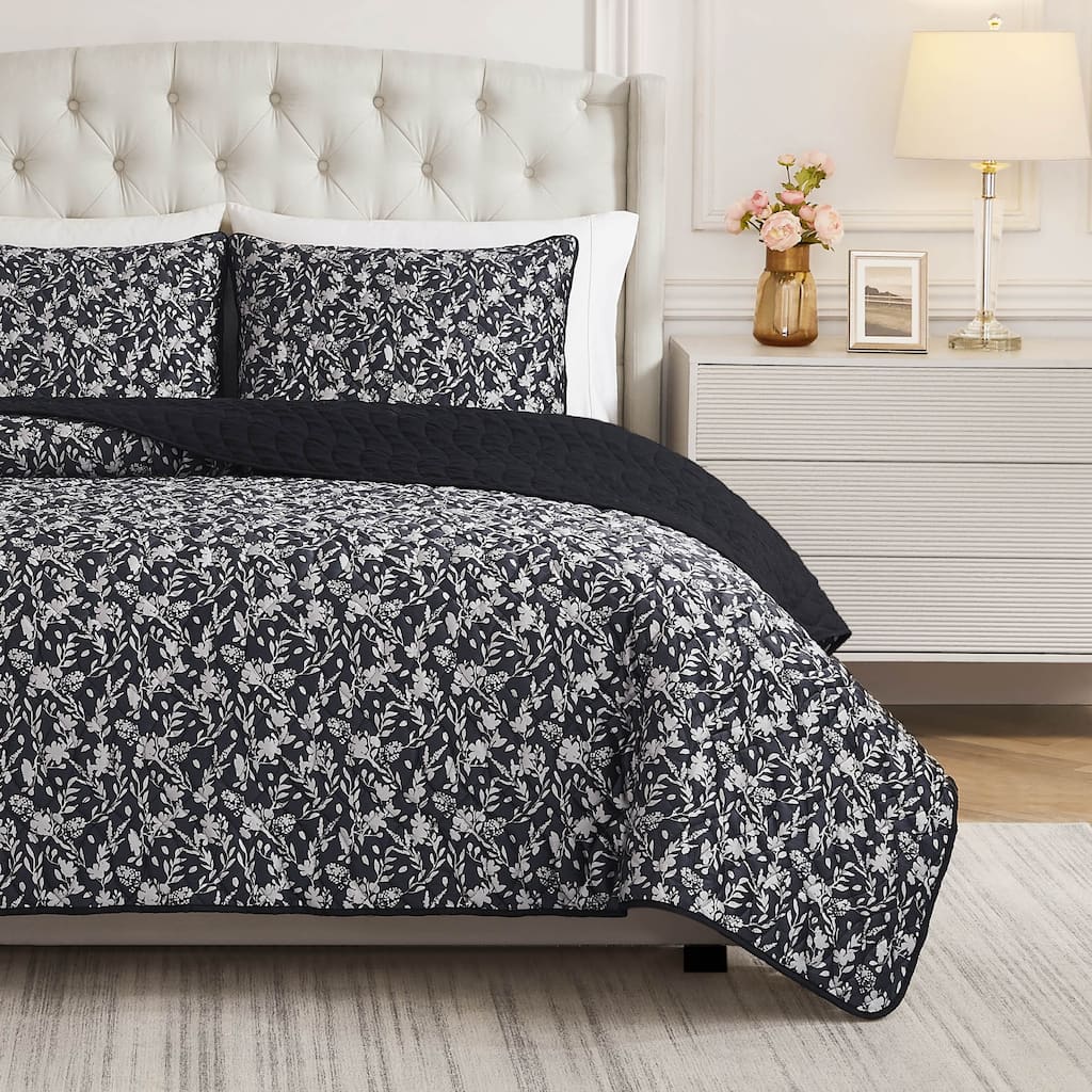BCBG Vanna Velvet Quilt Sets