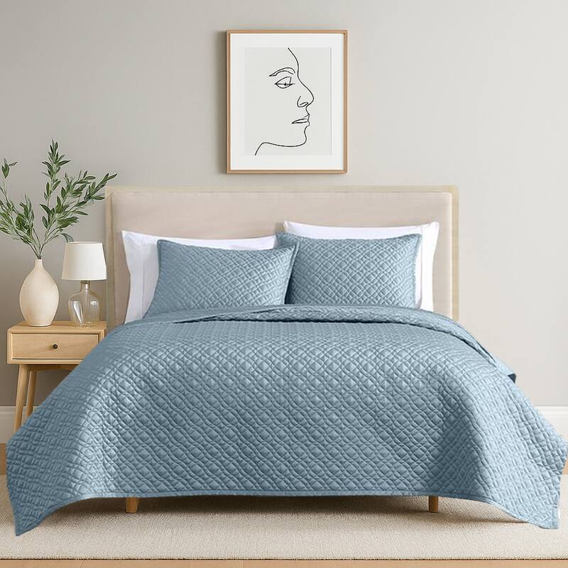 Keo 3pc King Coverlet Set, Reversible, Shams Sky Blue Silky Fabric