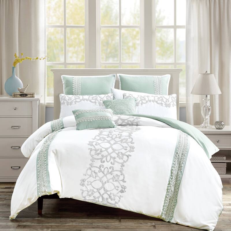 Chaela Luxury 7 Piece Comforter