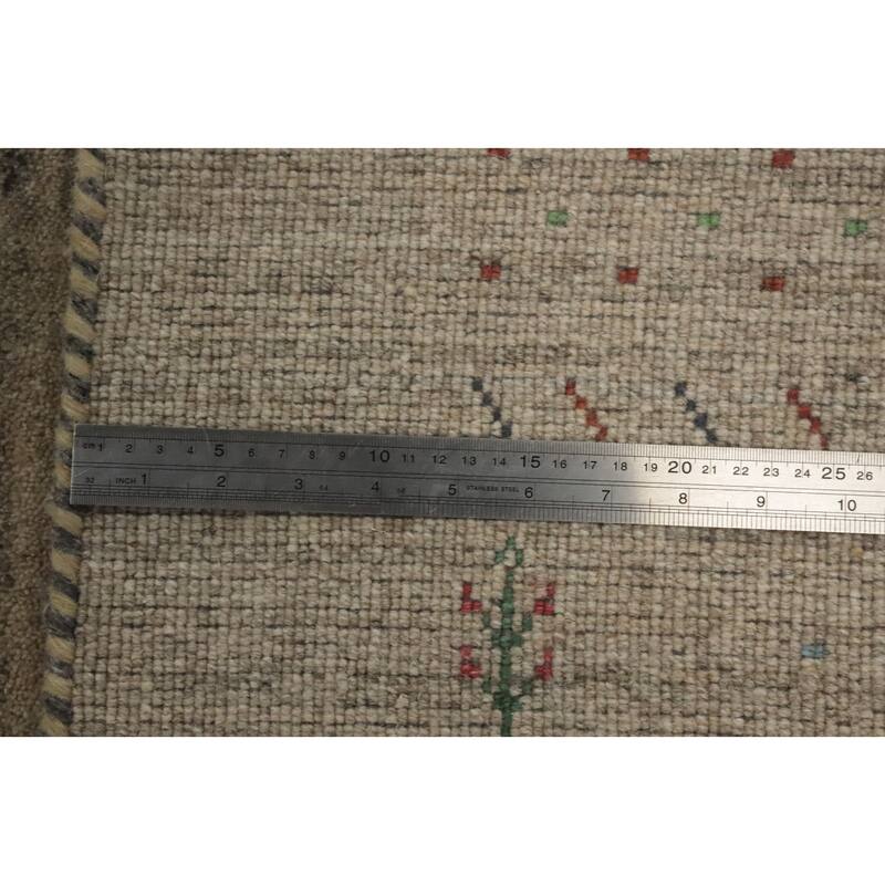 Hand Knotted Oriental 100% Wool Carpet Tribal Animal Pictorial Beige & Ivories Gabbeh Area Rug - 7' 9'' X 5' 1''