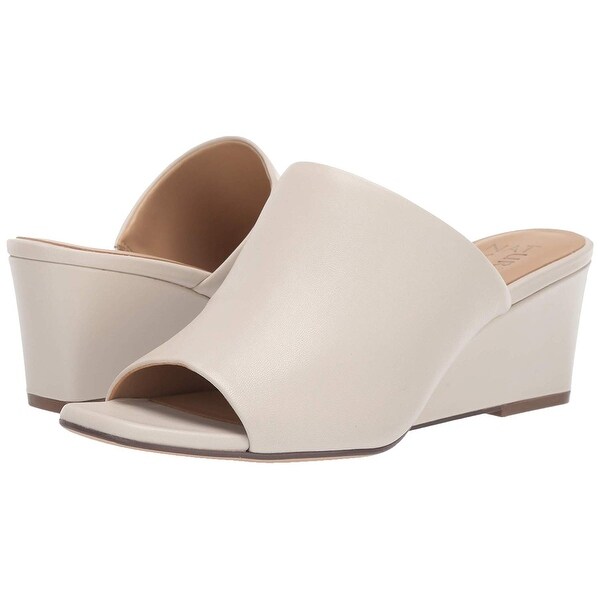 naturalizer clogs and mules