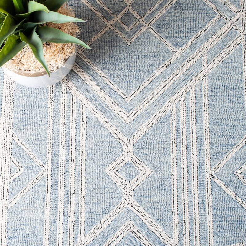 SAFAVIEH Handmade Micro-Loop Oprea Modern Wool Rug