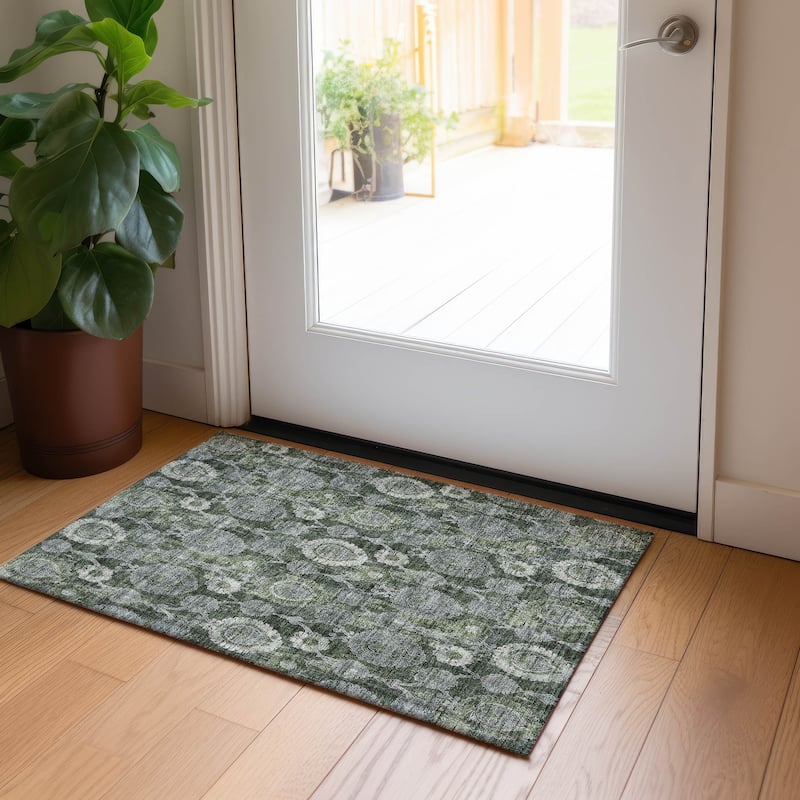Machine Washable Indoor/ Outdoor Chantille Casual Floral Rug