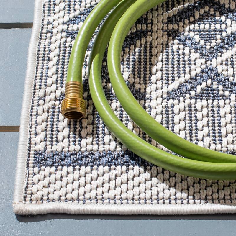 SAFAVIEH Bermuda Washable Zsofia Indoor/ Outdoor Waterproof Rug