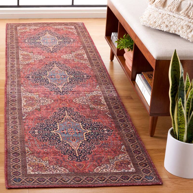 SAFAVIEH Serapi Leatha Traditional Machine Washable Cotton Rug - 2'2" x 8' Runner - Rust/Navy