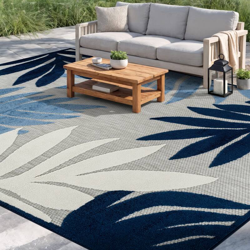 World Rug Gallery Indoor/Outdoor High-Low Textured Area Rug, Palm Easy-Clean Patio Rug