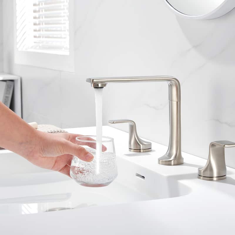 Varen 8 in. Widespread 2-Handle Bathroom Faucet with Drain