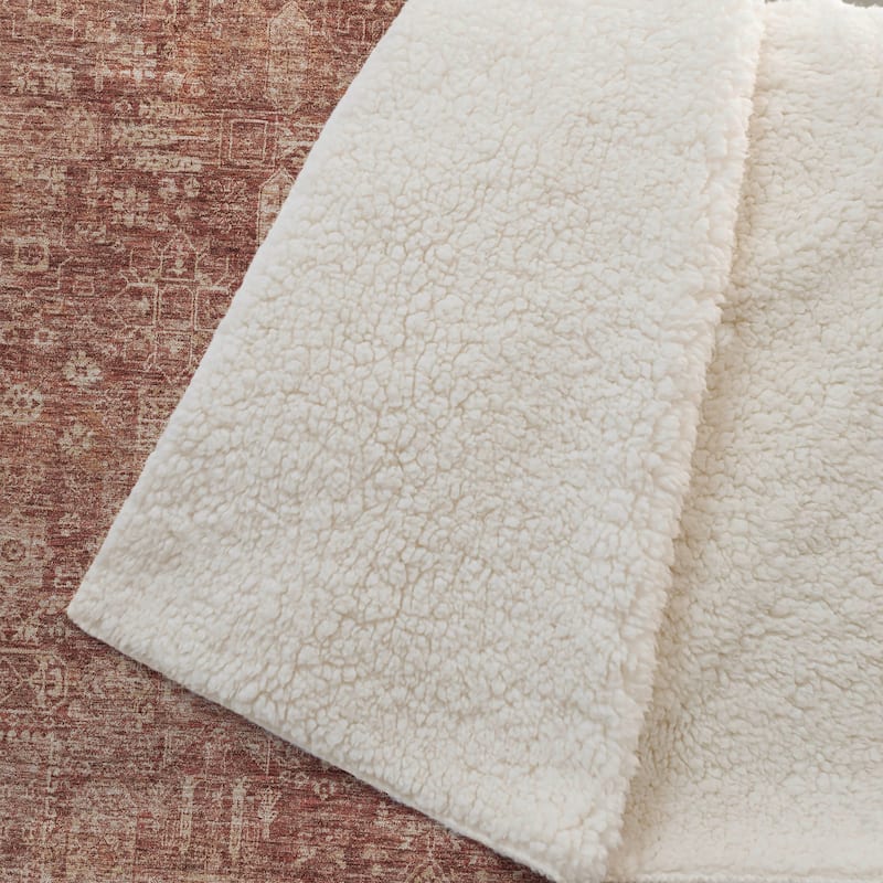 Premium Machine Washable Persian Panel Sherpa Throw Blanket