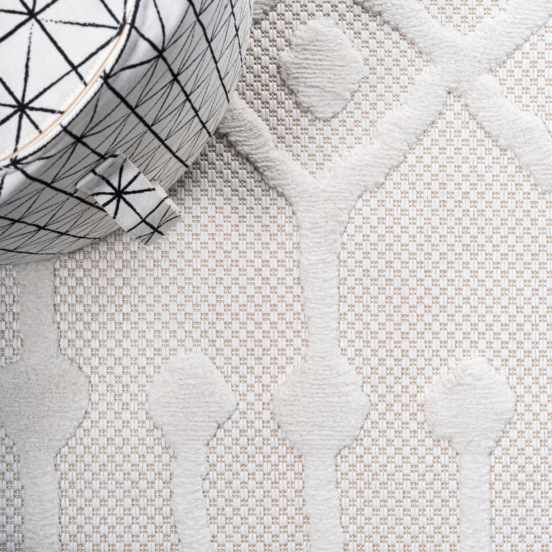 JONATHAN Y Portmany Moroccan Diamond Indoor/Outdoor Area Rug
