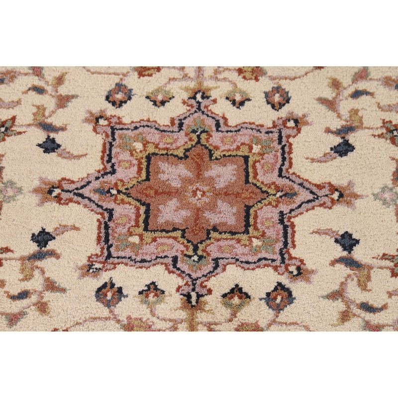 Hand Knotted Oriental 100% Wool Carpet Traditional Medallion Beige & Ivories Sarouk Area Rug - 5' 5'' X 2' 11''