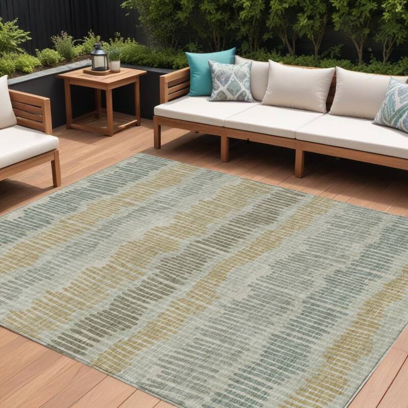 HomeRoots Striped Transitional Rectangle Outdoor Rug - 9' X 12'