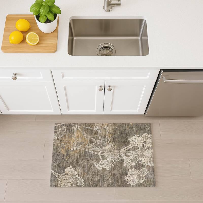 Machine Washable Indoor/ Outdoor Modern Floral Chantille Rug