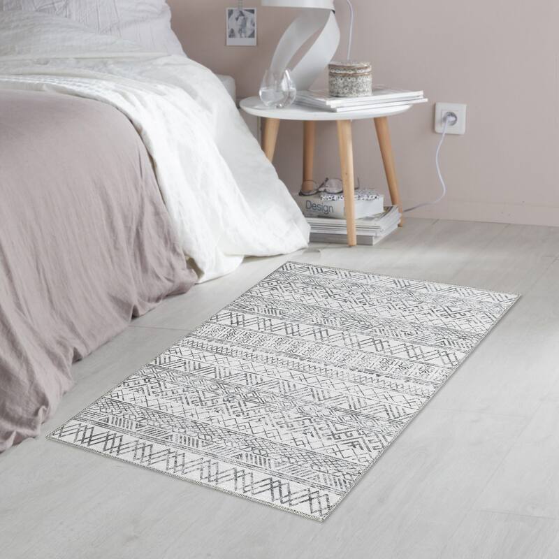Garvee Boho Area Rug Moroccan Accent Rugs Geometric Distressed Carpet