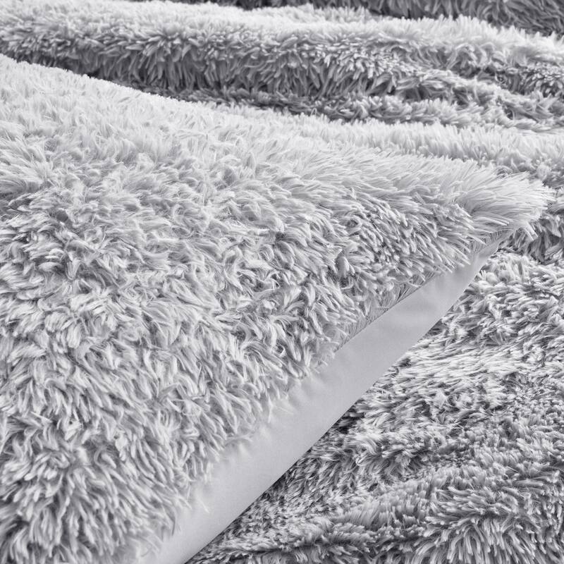Lush Decor Emma Faux Fur Comforter Set