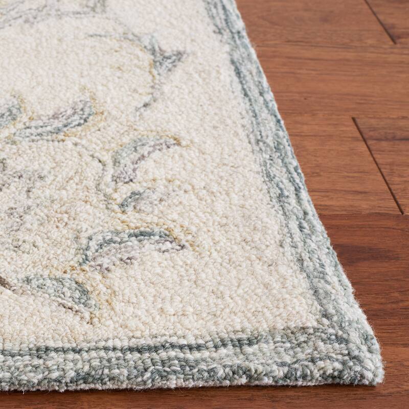 Martha Stewart by SAFAVIEH Handmade Liubomila Wool Rug