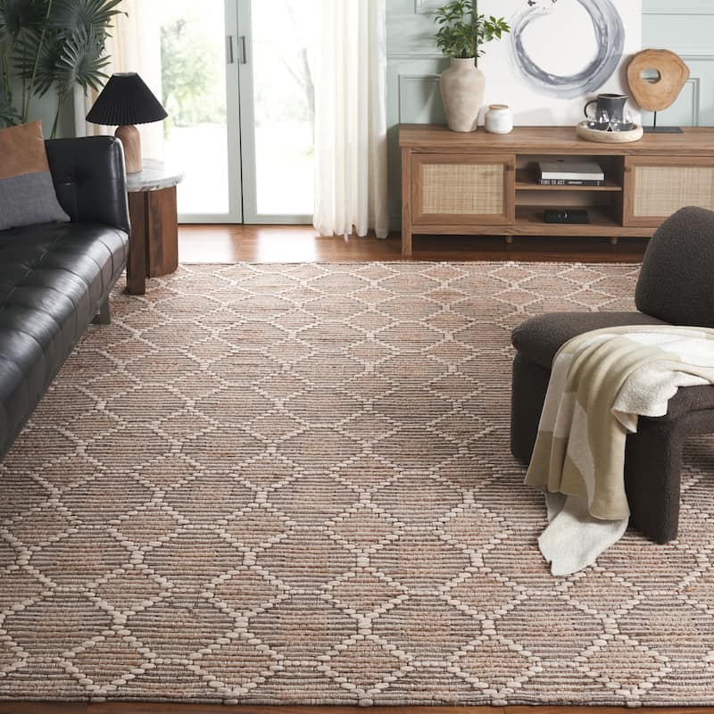 SAFAVIEH Handmade Marbella Dorren Contemporary Wool Rug - Beige/Ivory - 8' x 10'