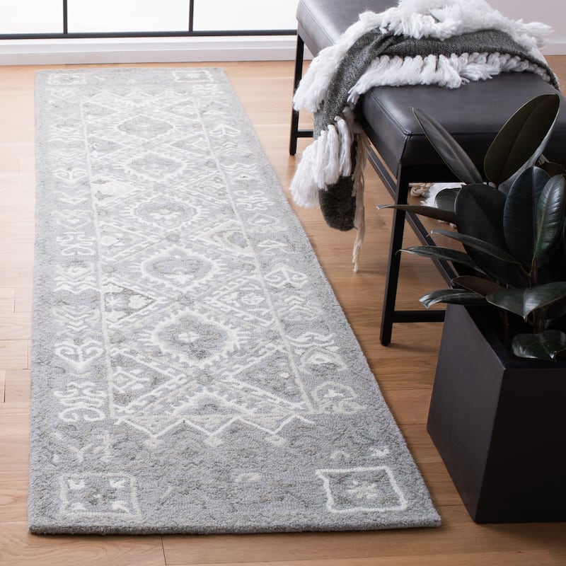 SAFAVIEH Handmade Micro-Loop Wieke Cotton Rug - 2'3" x 9' Runner - Ivory/Grey