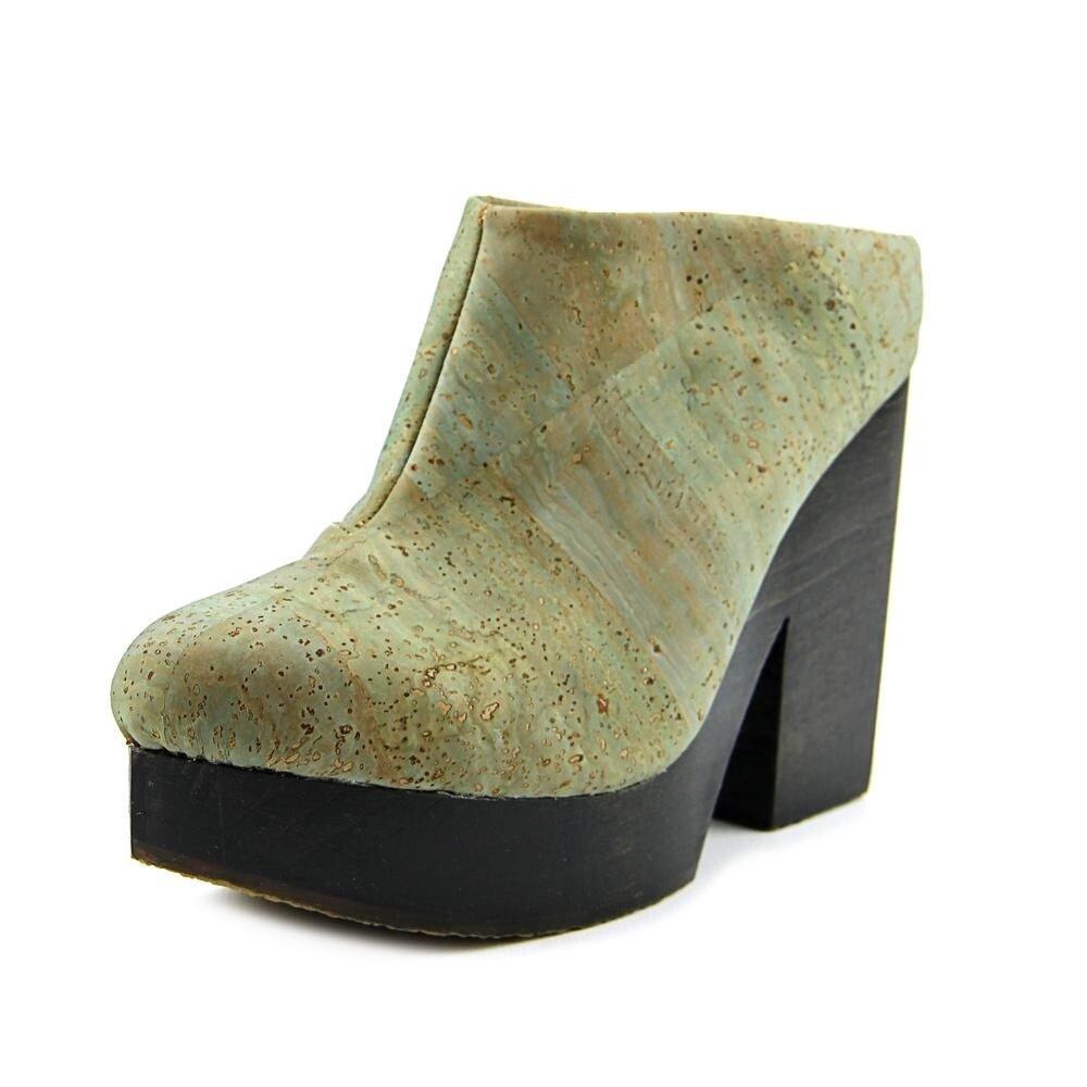 sydney brown clogs